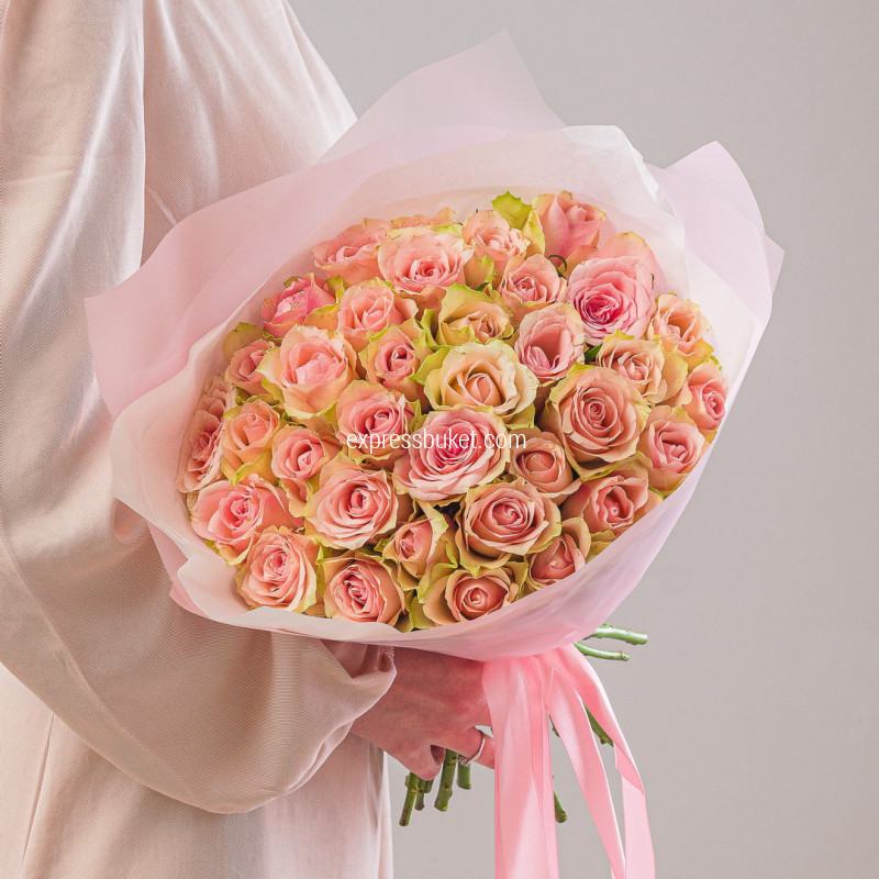 Розовый стиль 35 роз