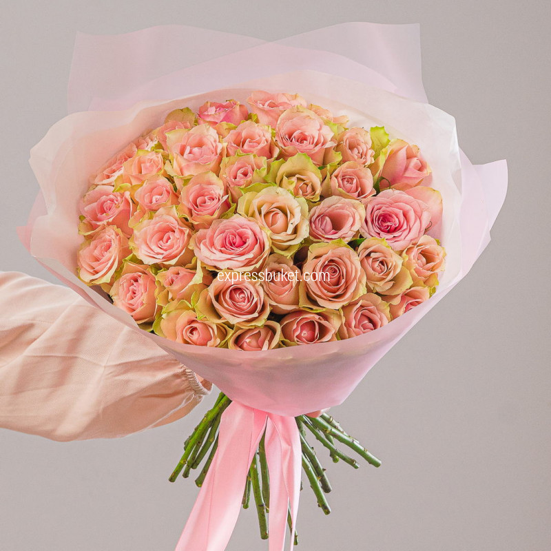 Розовый стиль 35 роз